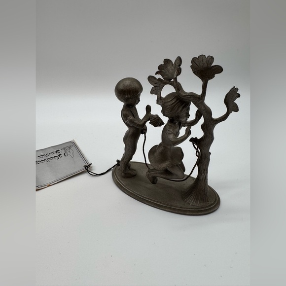 Vintage NWT Heritage Pewter Figurine of Boy & Girl Jump Roping - Picture 2 of 5